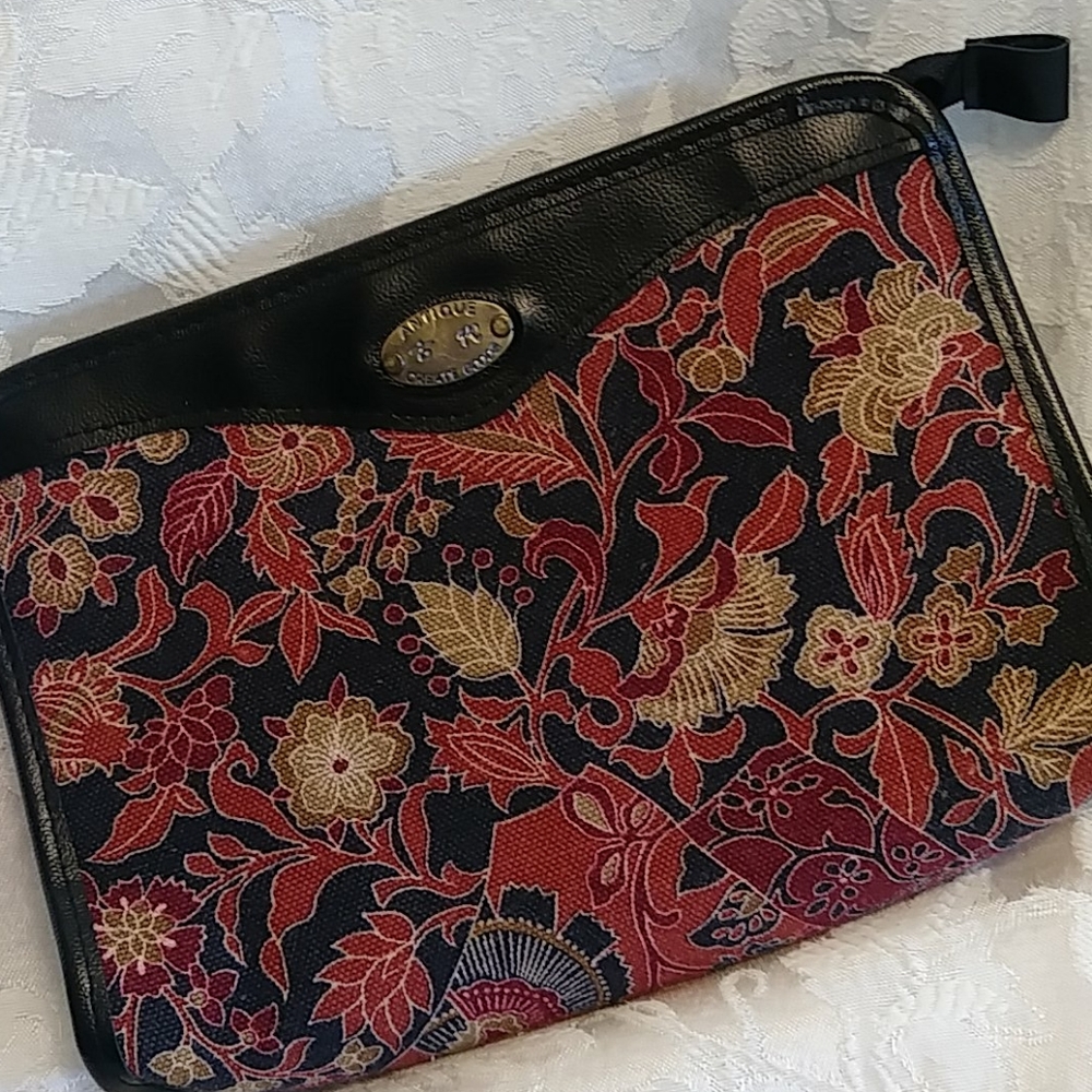 Makeup toiletries bag